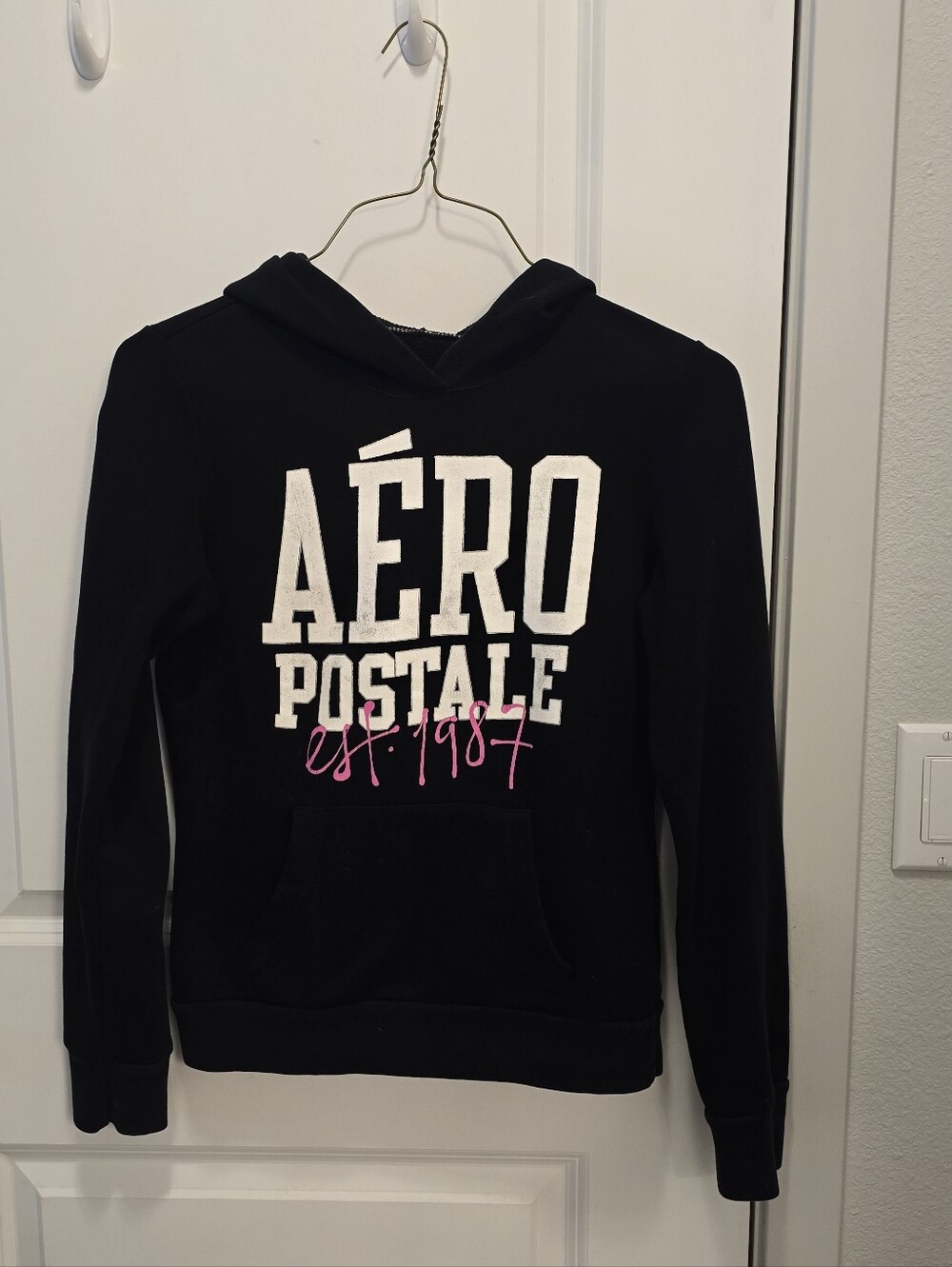 Aéropostale Hoodie with Pink Script